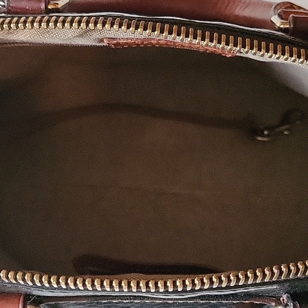 Gorgeous Vintage Dooney & Bourke Black And Brown Bag Excellent Condition. - Picture 3 of 7